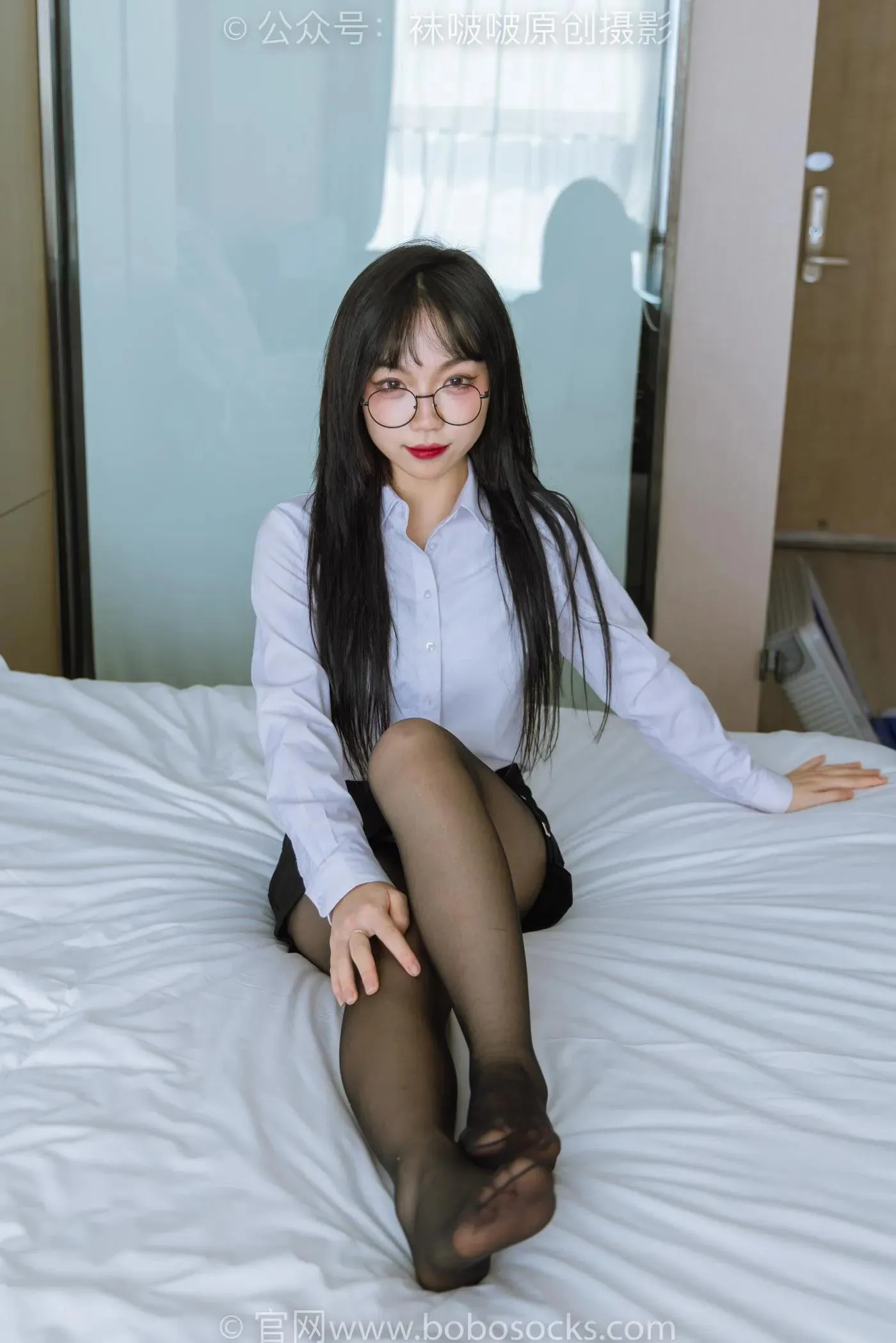 [BoBoSocks袜啵啵]NO.185 周周-ol制服、高跟鞋、黑丝 [140P]插图7